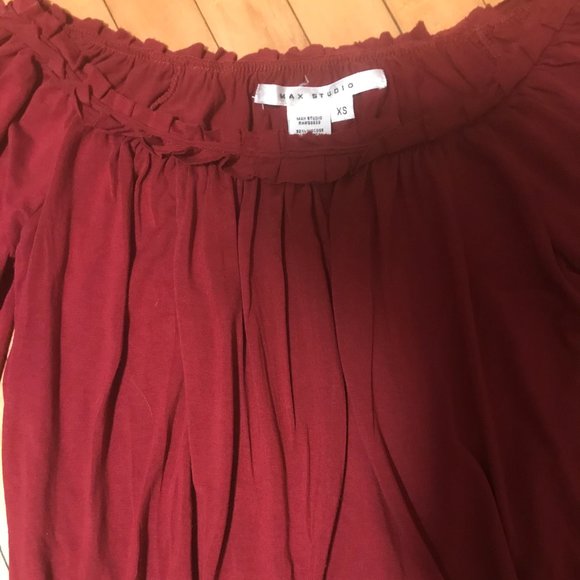 Red Max Studio Spring Top - Picture 5 of 6